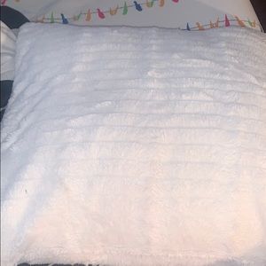 Furry white Decoration pillow